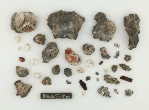 First page of BlueBookArtifacts - Physical Specimen 7-3745-471 (Artifact 341-23-487) from Glassboro, New Jersey, September 4, 1964 Small Piec